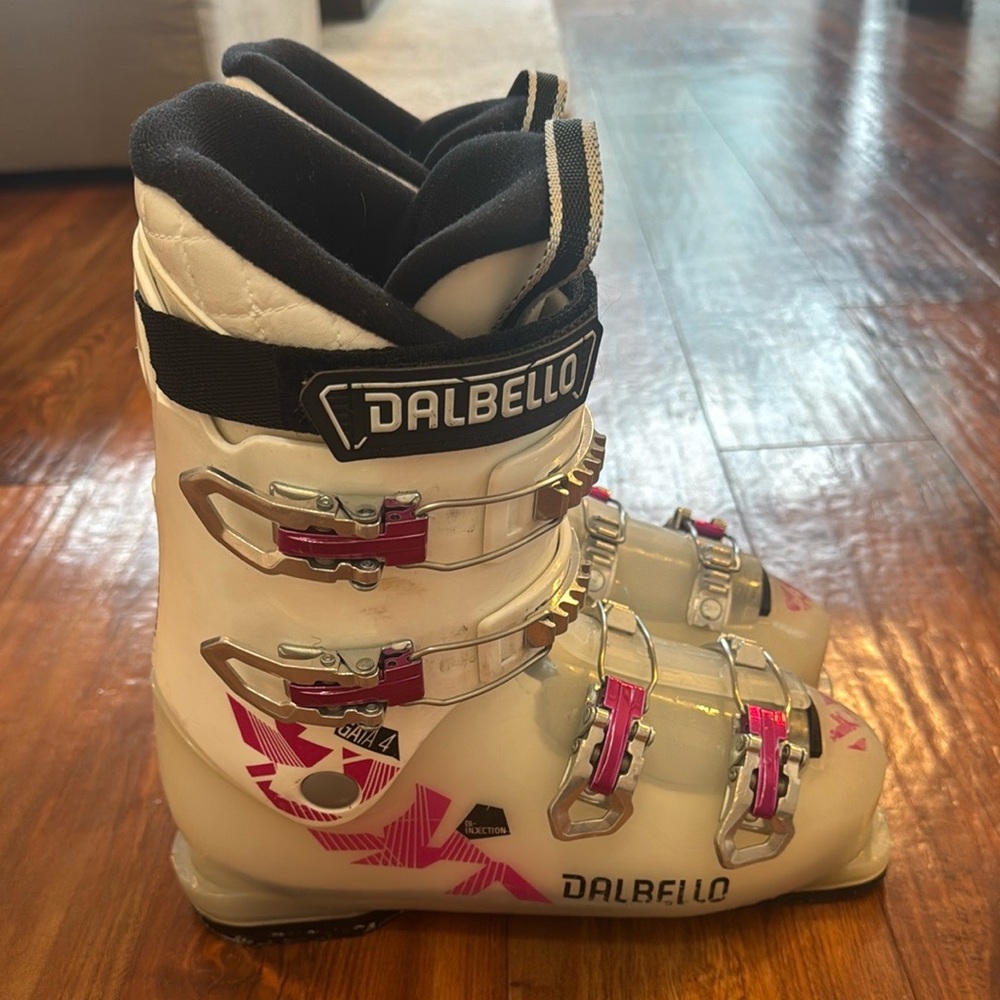 Dalbello White and Pink Girls Ski Boots